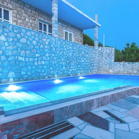 Apartment Stone